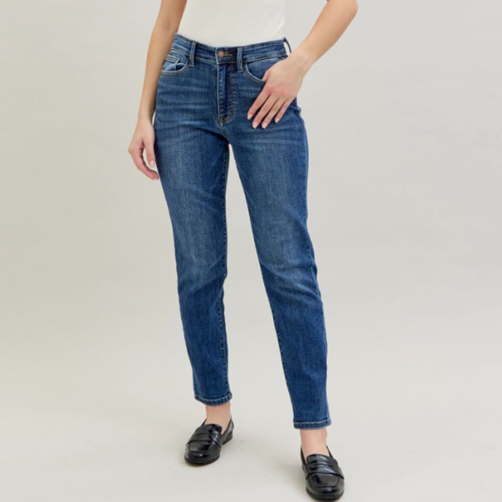 Judy Blue Shield Back Pocket Slim Jeans